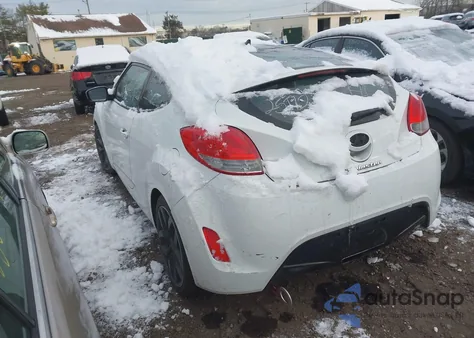 2013 Hyundai Veloster Base W/Black z USA, uszkodzony, nr VIN KMHTC6AD3DU166855